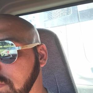 Meet your Posher, Daniel